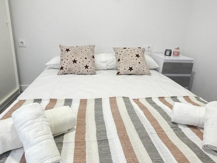 Apartment La Paz, new, wifi & confort by El Rincon in Logroño