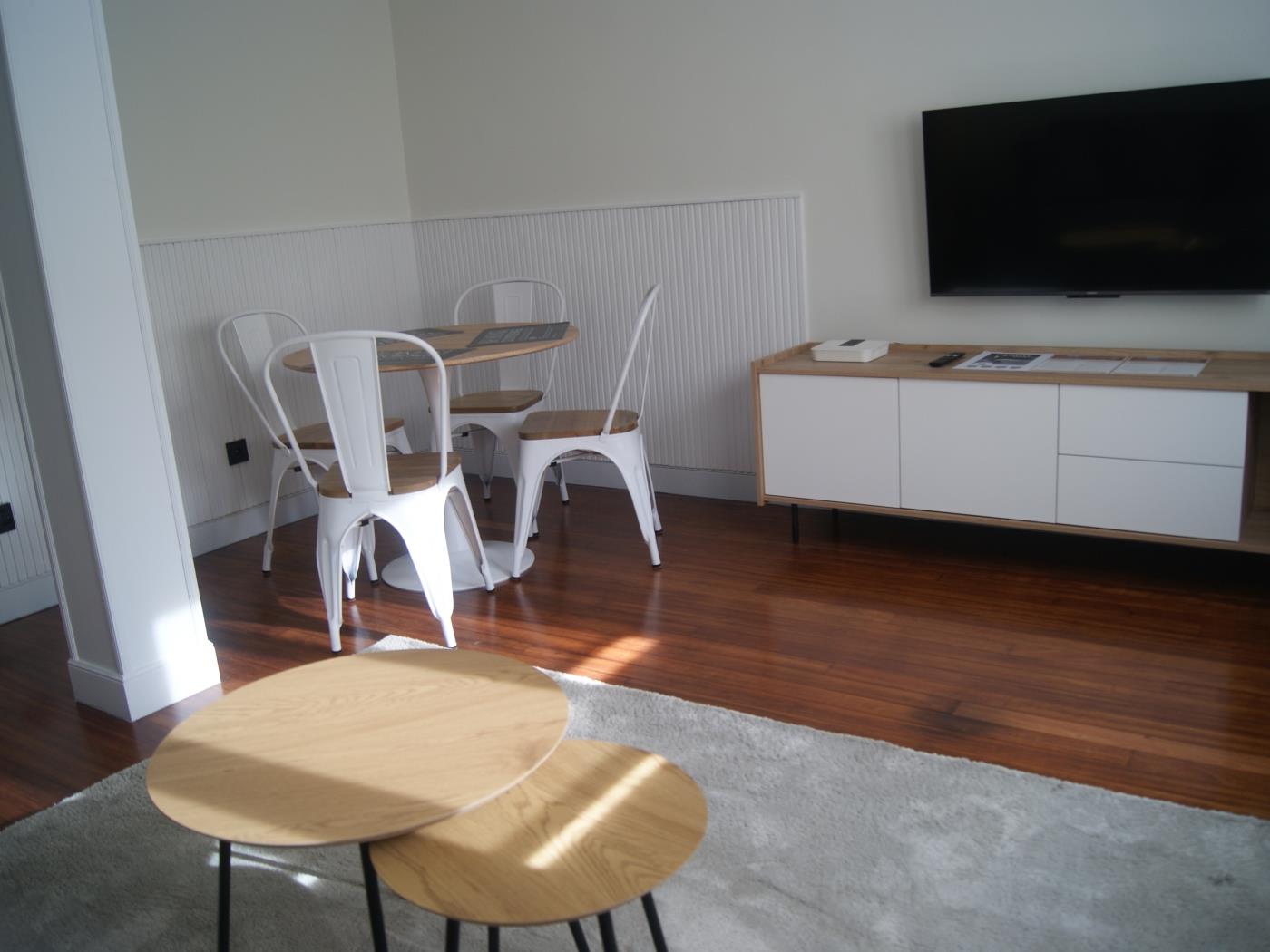 New, bright, renovated, close to the Old Town in Bilbao