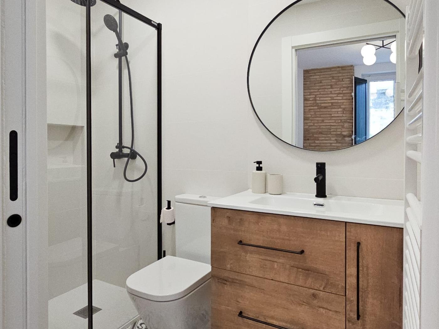 DANIELAS´S LOVELY APARTMENT. Aire y wifi in Logroño