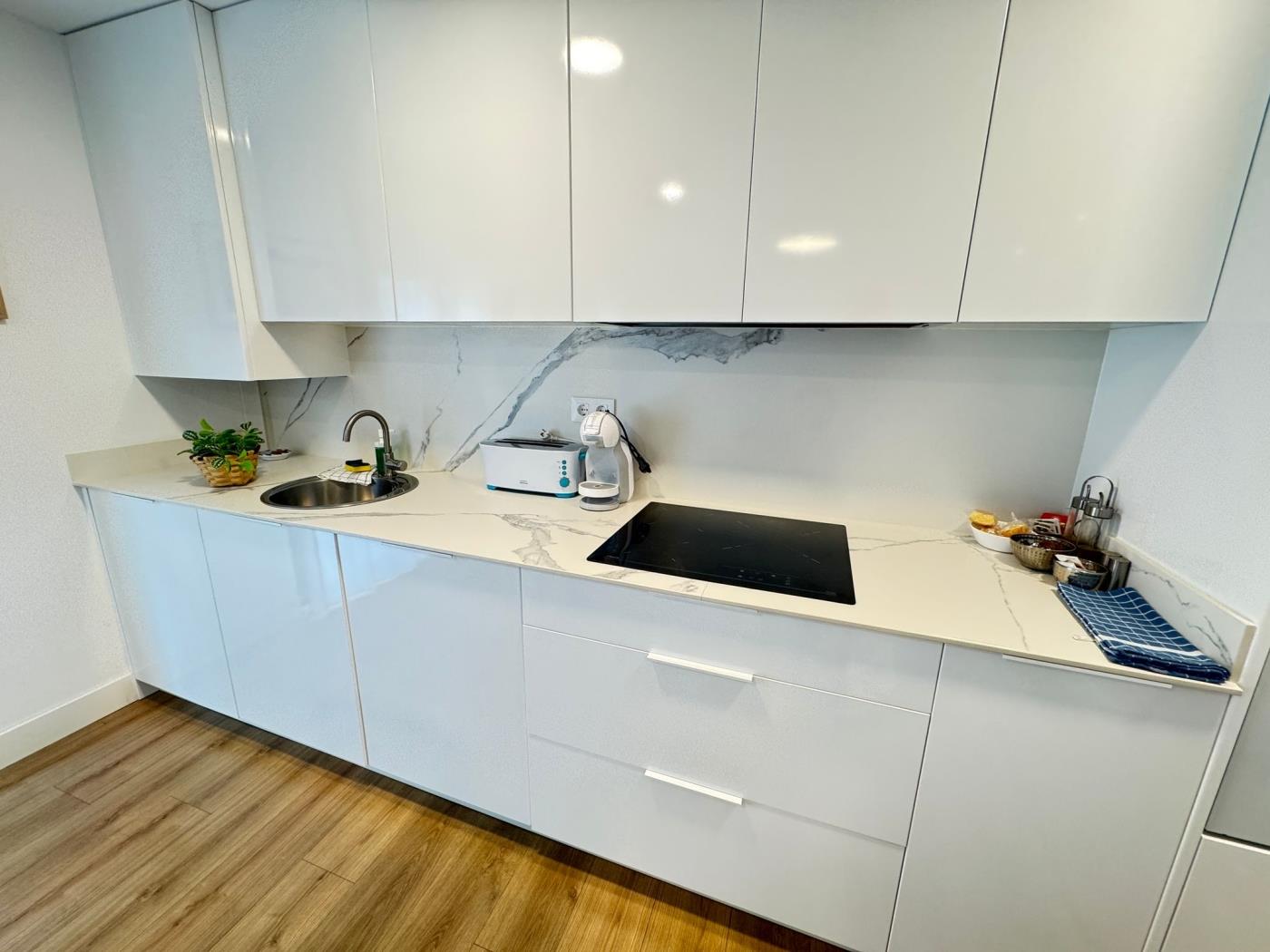 PRECIOSOS APARTAMENTOS RIOJALAND EN LARDERO en Lardero