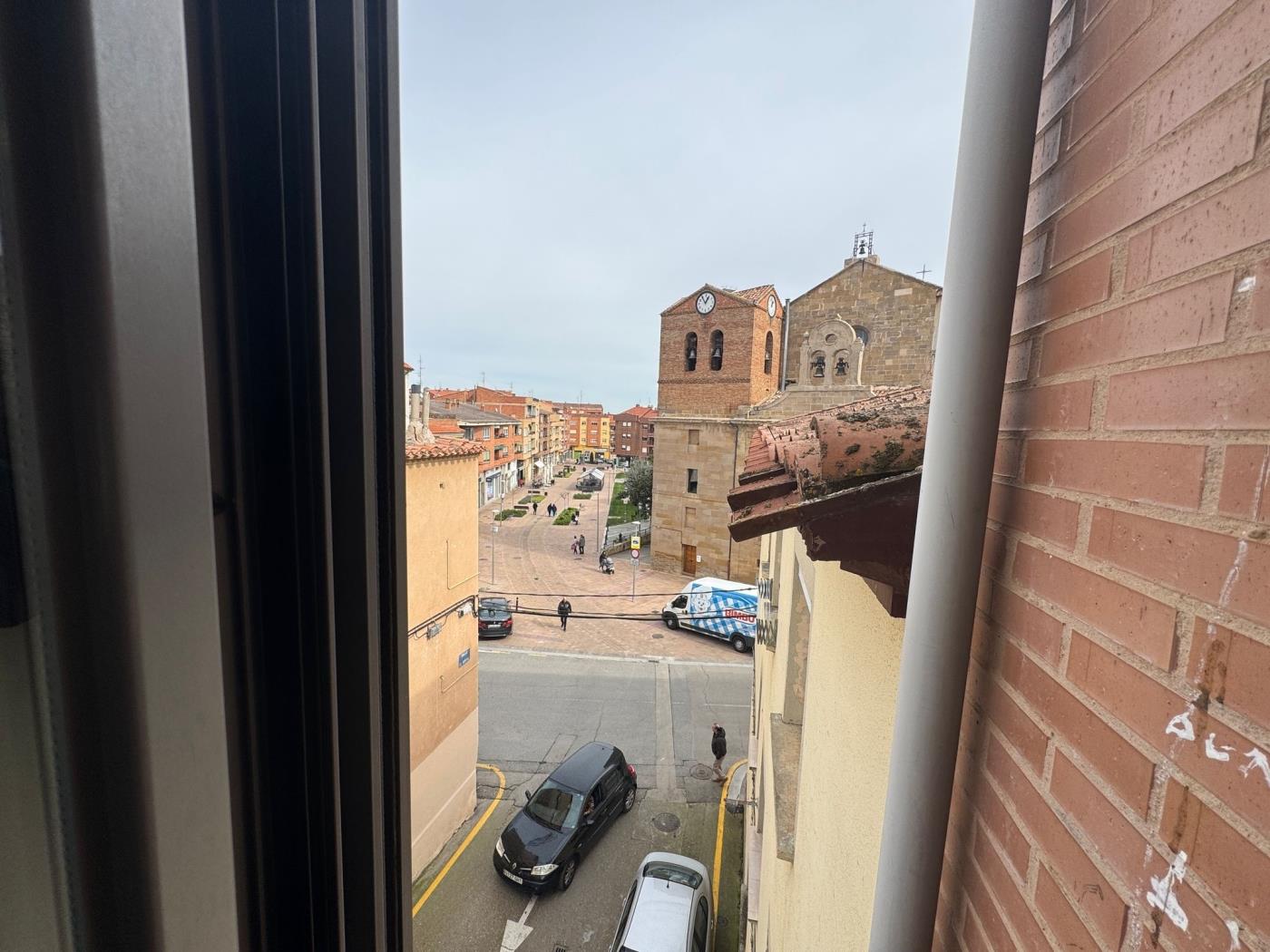 PRECIOSOS APARTAMENTOS RIOJALAND EN LARDERO en Lardero