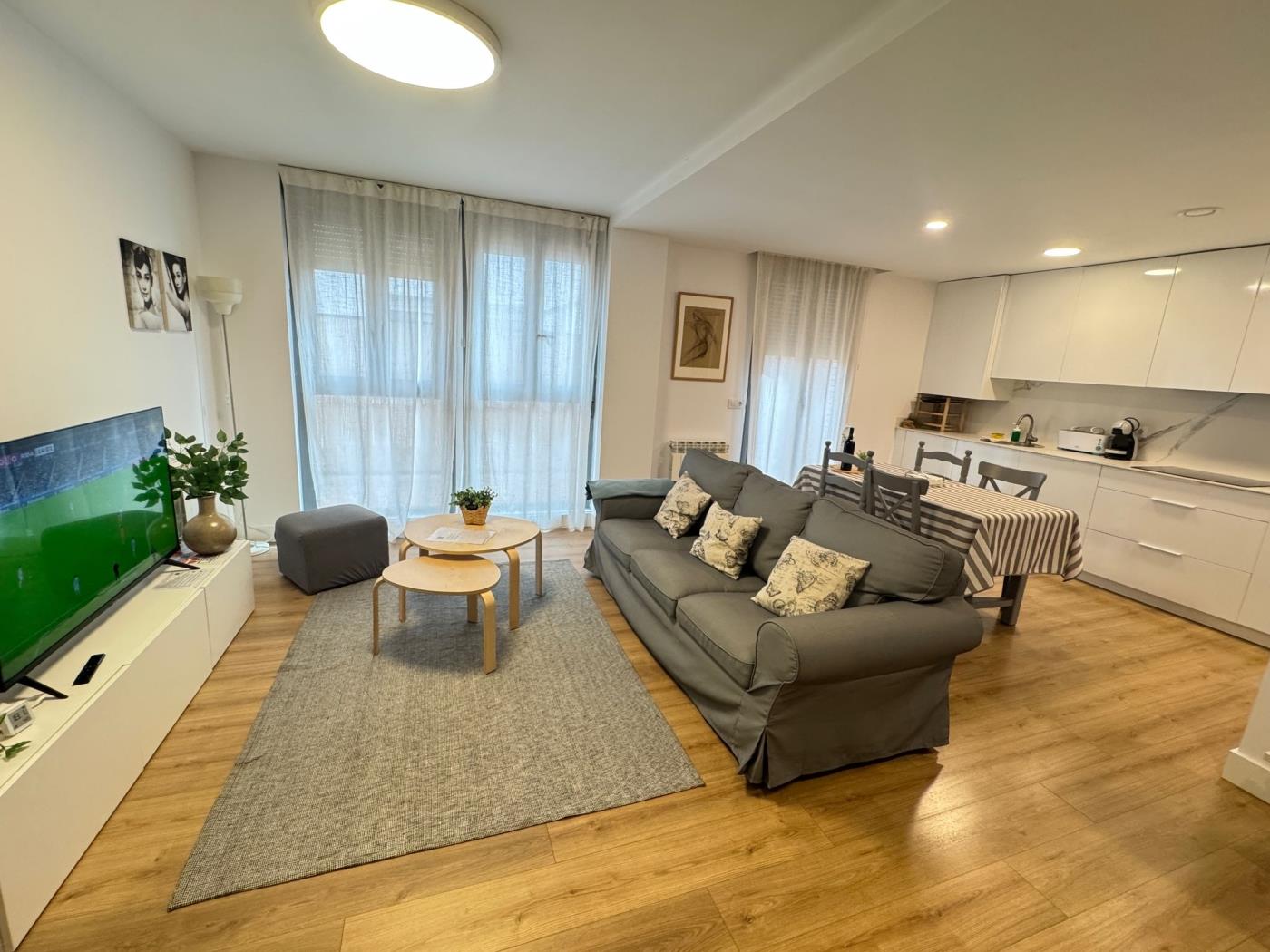PRECIOSOS APARTAMENTOS RIOJALAND EN LARDERO en Lardero