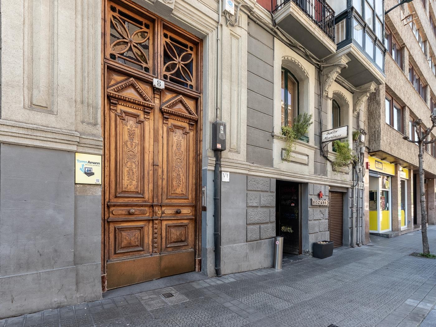 Aston|Bilbao amplio y céntrico en Bilbao