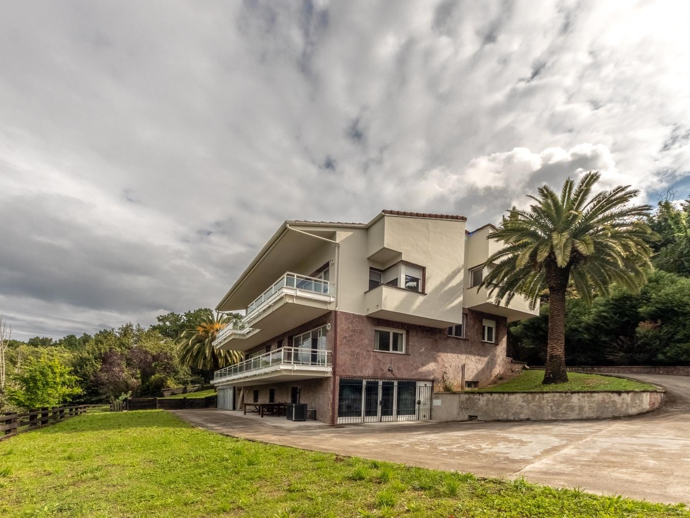 Aston | Isla Bekoa – Relax con vistas a Urdaibai in Gautegiz Arteaga