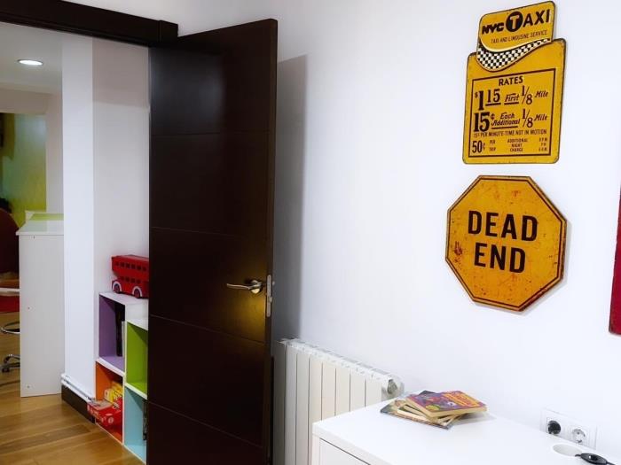 Quiet with Wifi and close to the subway in Bilbao